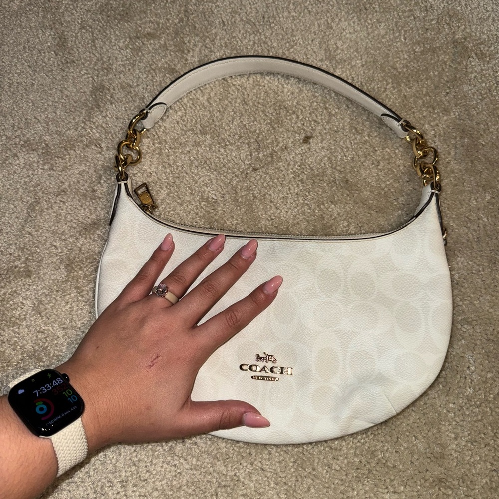 Coach Payton Hobo White Signature Crescent Shoulder Bag with Gold Hardware - Picture 7 of 7